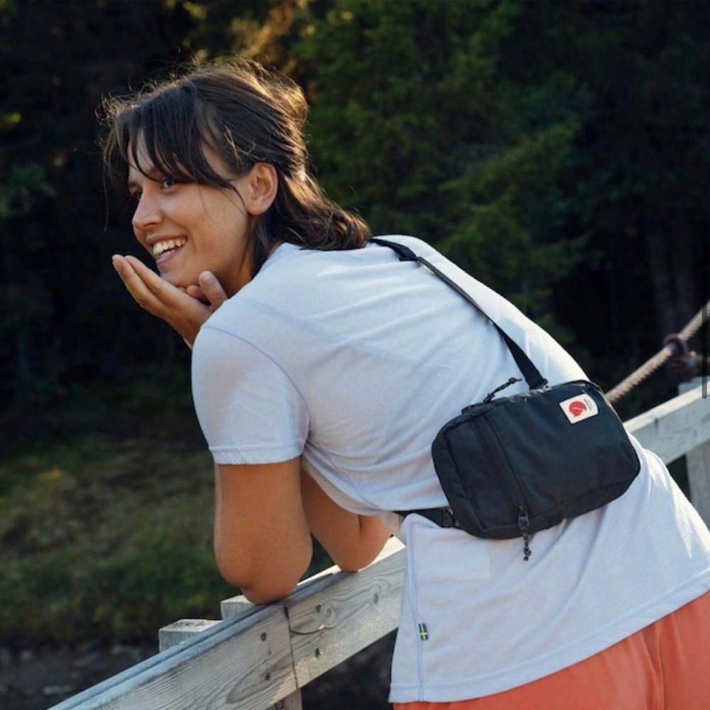 Fjallraven High Coast Pocket bag, olive green and orange